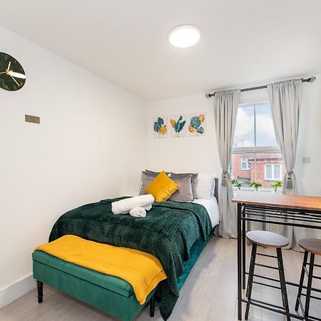 Small And Trendy Studio 3B London Eksteriør bilde